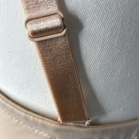 Wacoal Bra Size 38DDD Staying Power Wireless Strapless 854372 Beige EUC Multiway - Picture 5 of 11